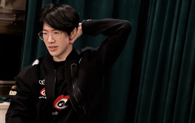 LEC夏季赛W4D1：FNC爆冷输TH让出榜首；四队力争常规赛第一